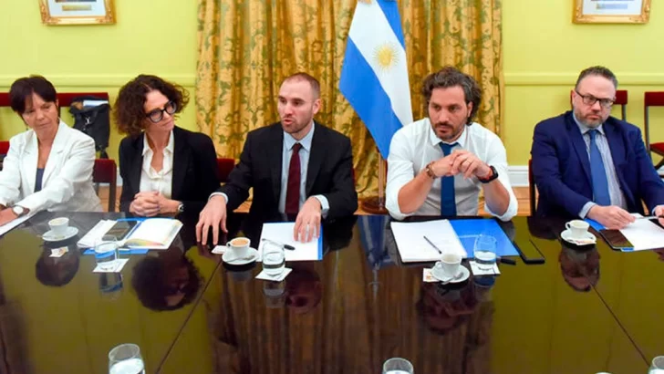 Mesa de diálogo con los gremios: el Gobierno ratificó que se negociarán paritarias “sin techo”