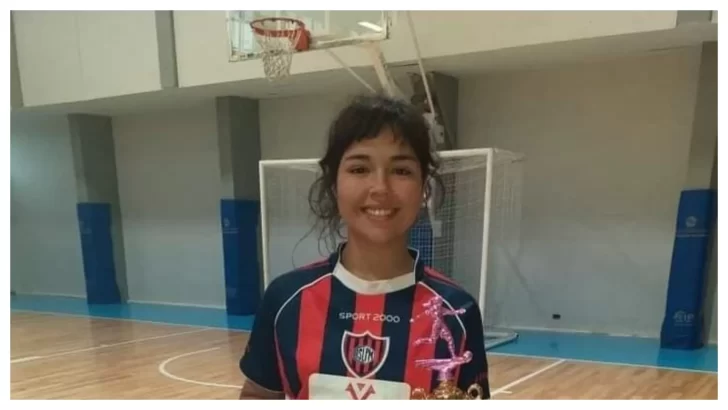 Orgullo santacruceño: Camila Alsina, futbolista de Las Heras, se calza los botines y jugará en Defensores de Belgrano