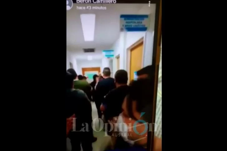 Video. Camilleros mantienen encerrada a directora y jefas de Enfermería en el Hospital de Río Gallegos