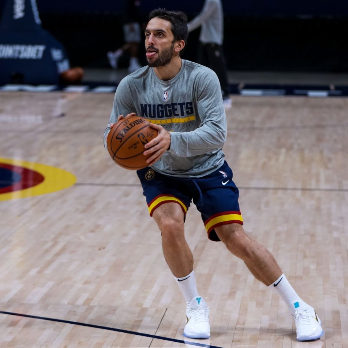 Sin Facundo Campazzo, Denver Nuggets perdió ante Milwaukee Bucks