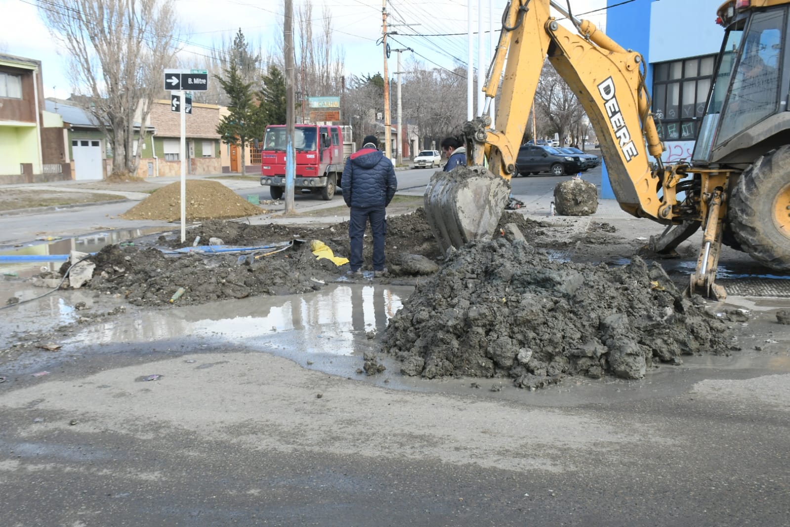 Corte de agua en Río Gallegos: se rompió un caño primario y gran parte de la ciudad se quedó sin servicio