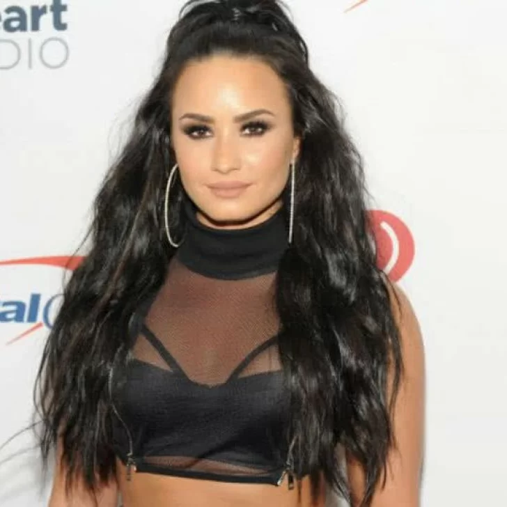 Demi Lovato reveló que tuvo tres derrames cerebrales y un ataque al corazón por su sobredosis