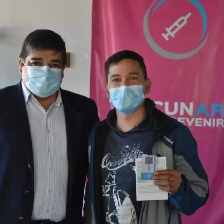 Comenzó la entrega del Carnet Sanitario en Santa Cruz Comenzó la entrega del Carnet Sanitario en Santa Cruz