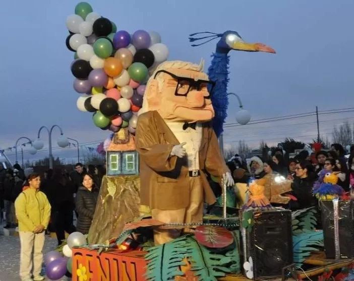 Inscripciones abiertas para el Desfile de Primavera 2025: cuánto ganará la mejor carroza de Río Gallegos