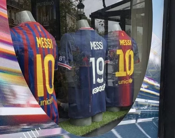 Ya venden la camiseta de Messi en el PSG y lleva el número 19: ¿por qué?