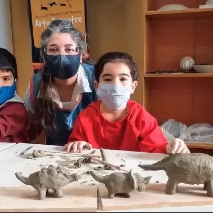 Proyecto Dinopatagonia: presentan más de 60 esculturas de dinosaurios realizadas por niños durante la pandemia