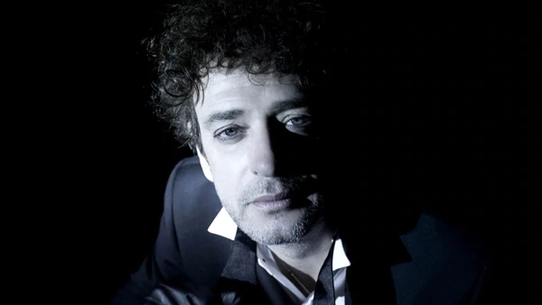 Con una foto inédita de su niñez, confirman la fecha en la que se emitirá el documental de Gustavo Cerati