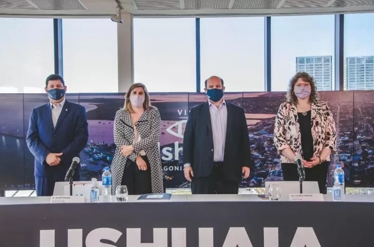 Ushuaia lanzó su temporada de verano desde el Centro Cultural Kirchner