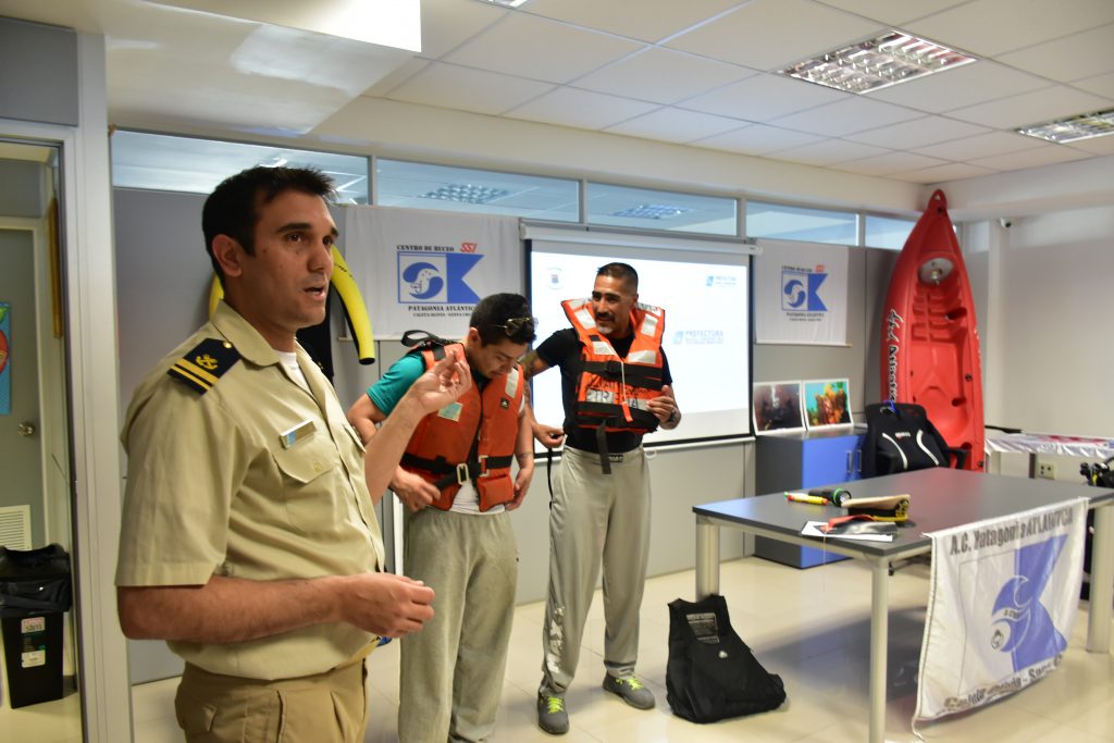 En lagos y mares: “ir al fondo no es interesante, allí está el peligro” En lagos y mares: “ir al fondo no es interesante, allí está el peligro”