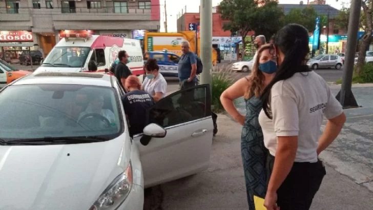 Tres mujeres de Río Gallegos chocaron contra un motociclista en Villa Carlos Paz