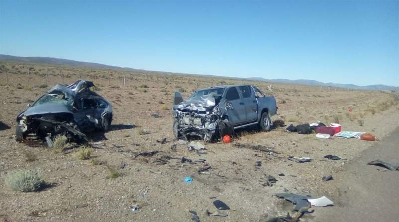 Accidente fatal en Ruta 40: Dos policías muertos en choque frontal, cerca de Gobernador Costa