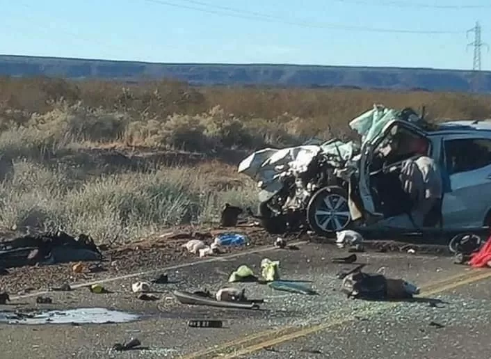 Choque frontal en ruta deja 3 muertos como saldo