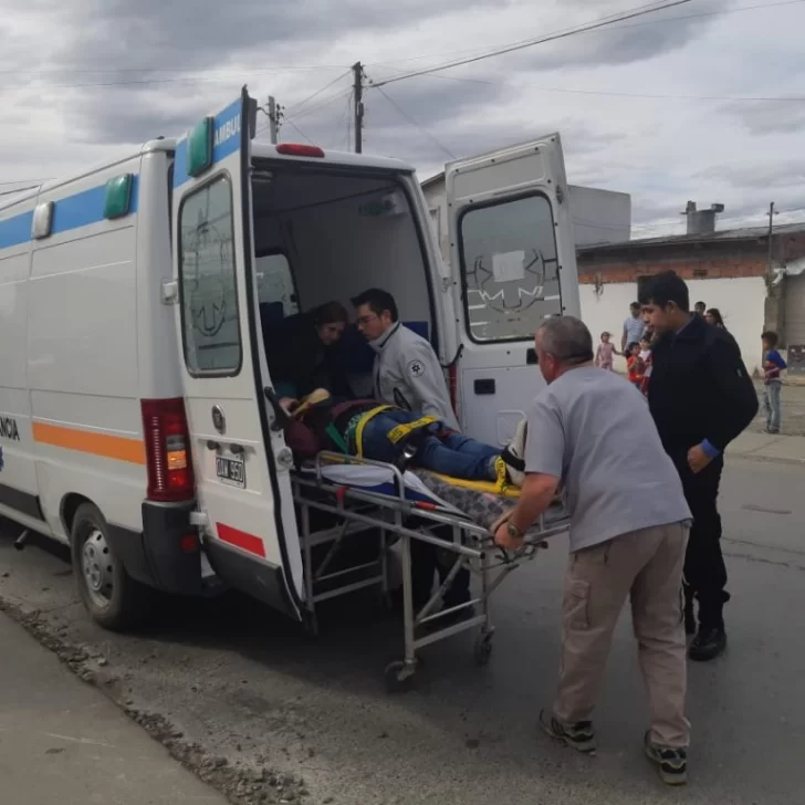 Embistió una moto con su 4×4 y el conductor debió ser hospitalizado