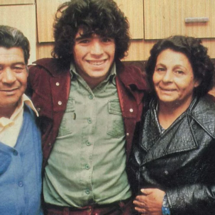 Maradona será enterrado con Don Diego y la Tota en el cementerio de Bella Vista