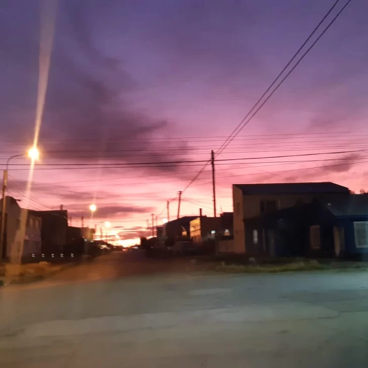El cielo rojo fue furor en las redes sociales El cielo rojo fue furor en las redes sociales