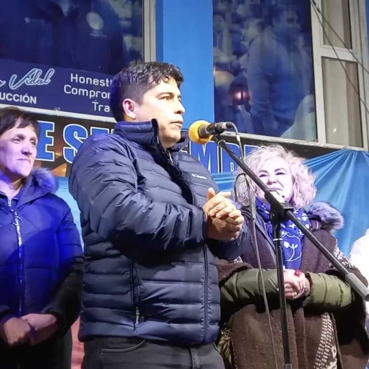 Claudio Vidal salió segundo en Santa Cruz: “Somos el espacio que viene a sellar la grieta” Claudio Vidal salió segundo en Santa Cruz: “Somos el espacio que viene a sellar la grieta”