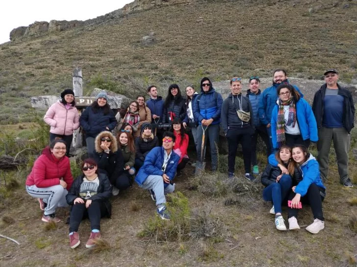 Estudiantes del Colegio Austro viajaron a recorrer sitios históricos de las Huelgas