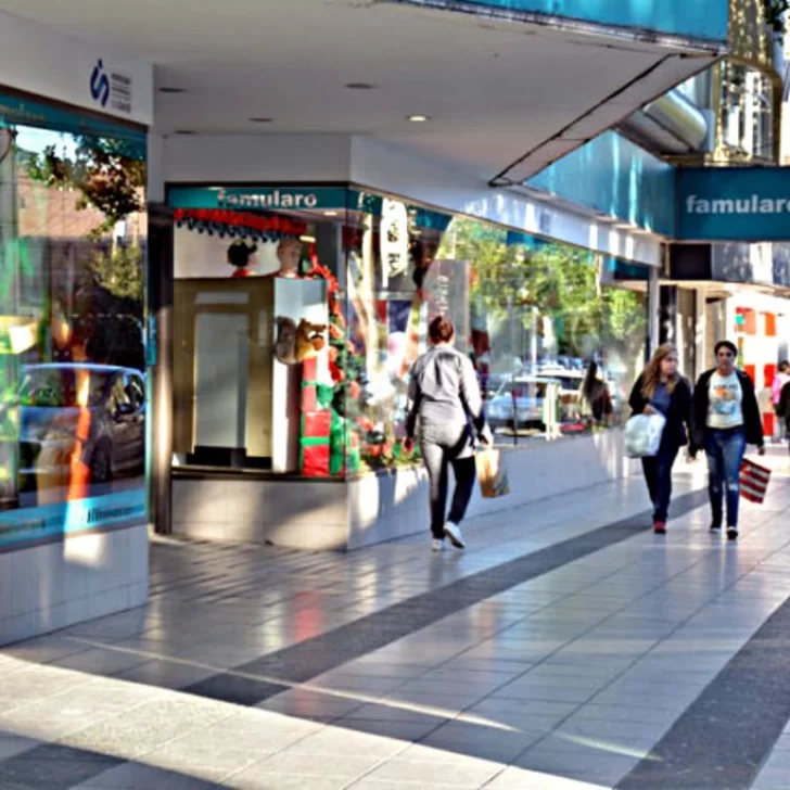 La actividad económica cayó 11% en septiembre y Santa Cruz acumula 15 meses en recesión La actividad económica cayó 11% en septiembre y Santa Cruz acumula 15 meses en recesión