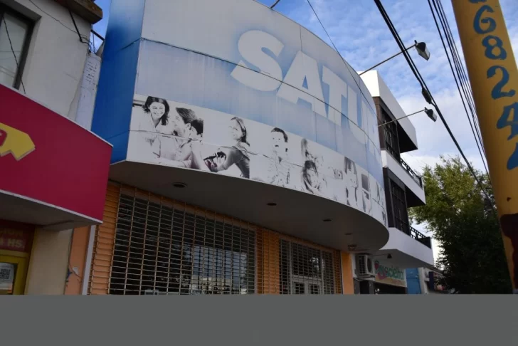 Fuerte caída comercial en Caleta con más cierres, despidos y suspensiones