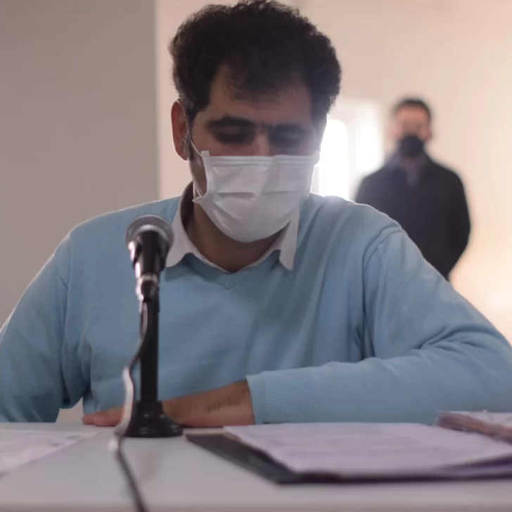 Testigos del ataque del concejal de Caleta Olivia a su pareja: “Si no interveníamos podríamos estar lamentando un femicidio” Testigos del ataque del concejal de Caleta Olivia a su pareja: “Si no interveníamos podríamos estar lamentando un femicidio”