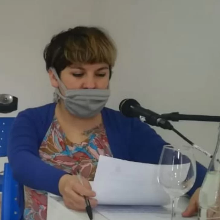 Concejala de El Chaltén participó en reunión social y salió a disculparse: “No merezco este tipo de escraches” Concejala de El Chaltén participó en reunión social y salió a disculparse: “No merezco este tipo de escraches”