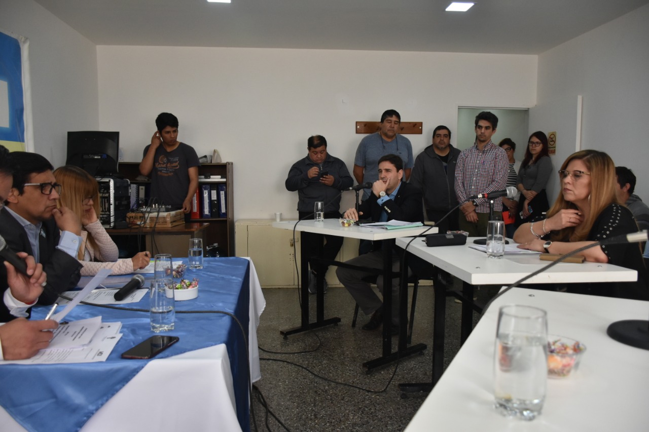 Concejo de Caleta Olivia aprobó la venta de licencias de taxis y remises
