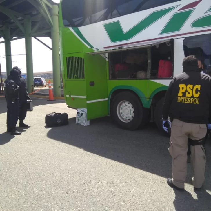 Durante el fin de semana controlaron 117 personas y 48 vehículos en el ingreso a Río Gallegos Durante el fin de semana controlaron 117 personas y 48 vehículos en el ingreso a Río Gallegos