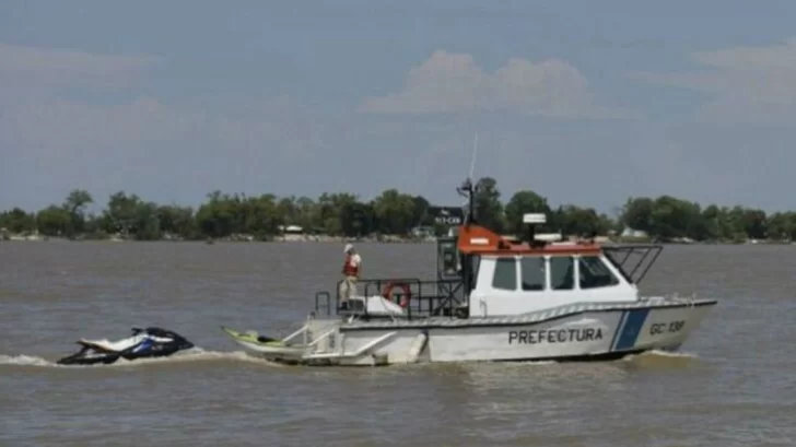 Sigue la búsqueda de pescadores que cayeron de una lancha en el Río Paraná
