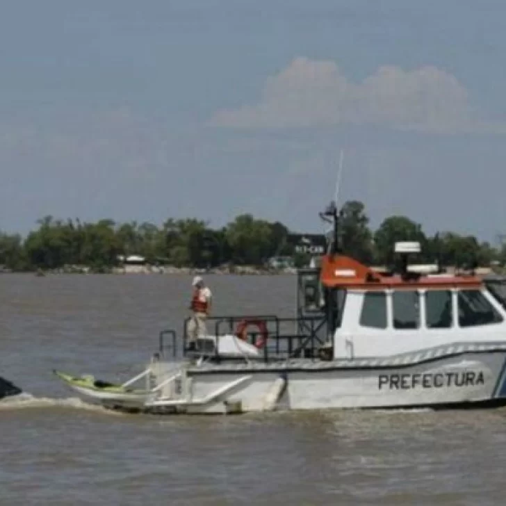 Sigue la búsqueda de pescadores que cayeron de una lancha en el Río Paraná Sigue la búsqueda de pescadores que cayeron de una lancha en el Río Paraná