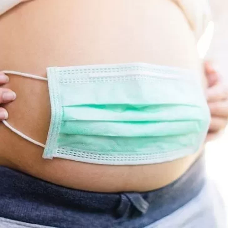 Embarazada dio positivo de coronavirus y festejó el baby shower con 20 personas Embarazada dio positivo de coronavirus y festejó el baby shower con 20 personas