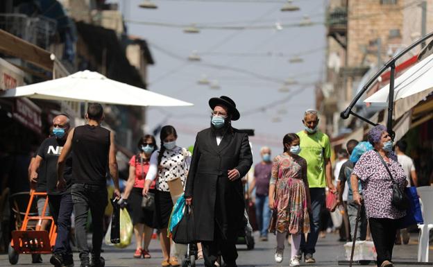 Coronavirus: Israel suspende el uso del barbijo en las calles y retoma las clases presenciales