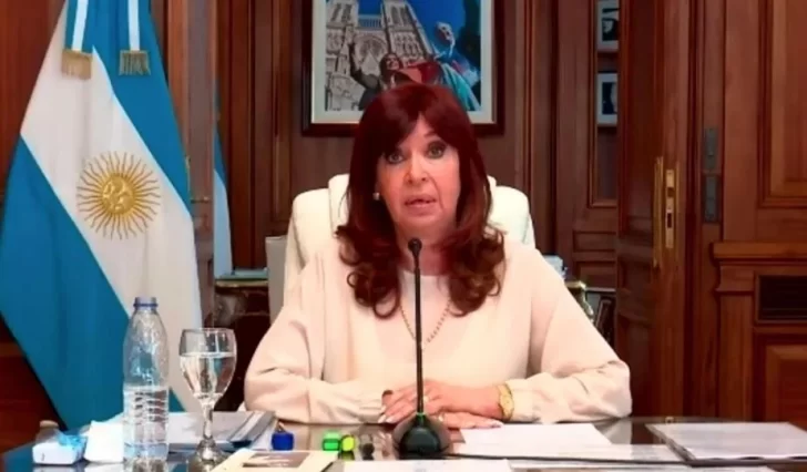 Cristina Kirchner arremetió contra un juez de Casación por sus dichos contra colegas mujeres
