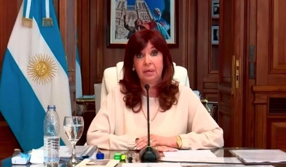 Cristina Kirchner arremetió contra un juez de Casación por sus dichos contra colegas mujeres