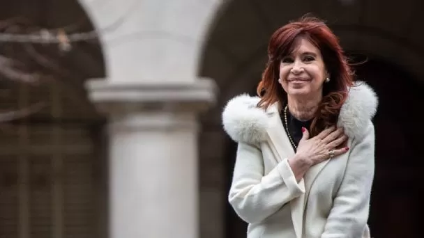 Cristina Kirchner felicitó a la senadora Sapag por sus dichos contra Lousteau: “Pocas veces la razón y la emoción confluyen tan armónicamente”