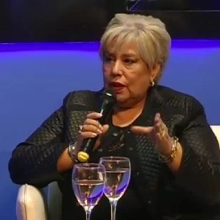 Cristina y Florencia Kirchner arribaron al país provenientes desde Cuba Cristina y Florencia Kirchner arribaron al país provenientes desde Cuba