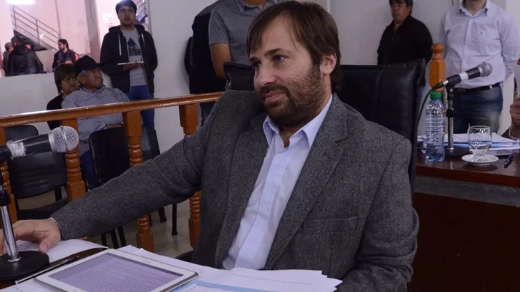 Guatti reemplazará a Roquel si acaso renuncia por la Intendencia Guatti reemplazará a Roquel si acaso renuncia por la Intendencia