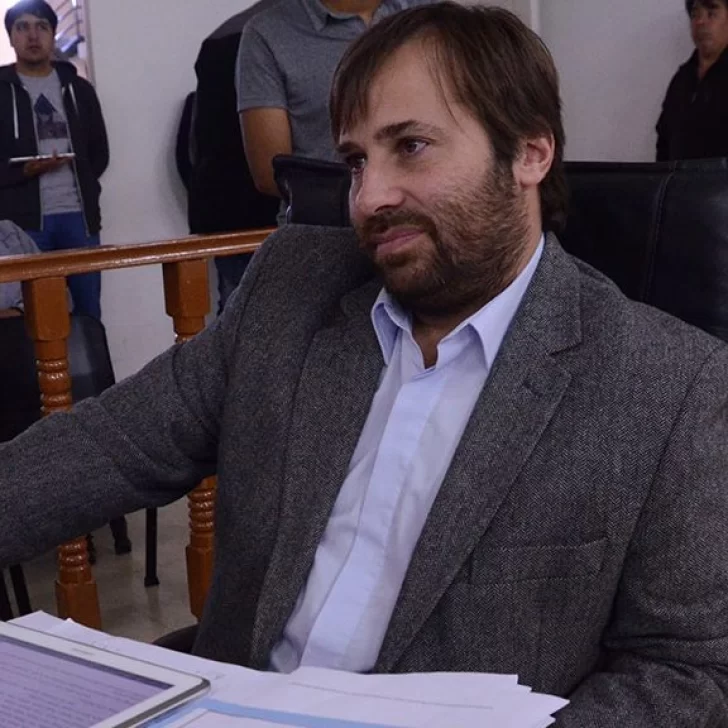 Guatti reemplazará a Roquel si acaso renuncia por la Intendencia Guatti reemplazará a Roquel si acaso renuncia por la Intendencia