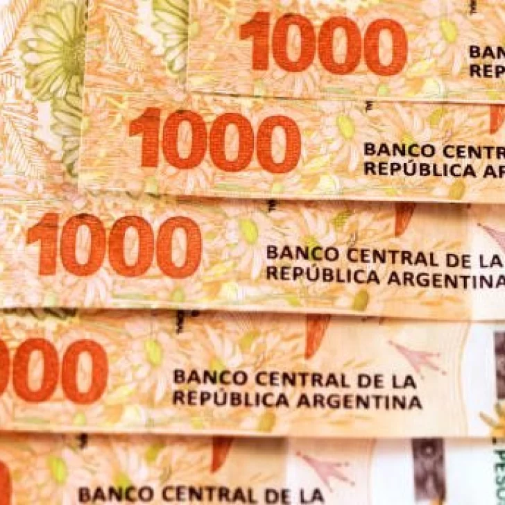 Gobierno analiza un bono de $ 5000 para los trabajadores del sector privado Gobierno analiza un bono de $ 5000 para los trabajadores del sector privado