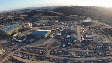 Santa Cruz encabeza el récord exportador minero del país con USD 1.895 millones en el primer semestre Santa Cruz encabeza el récord exportador minero del país con USD 1.895 millones en el primer semestre