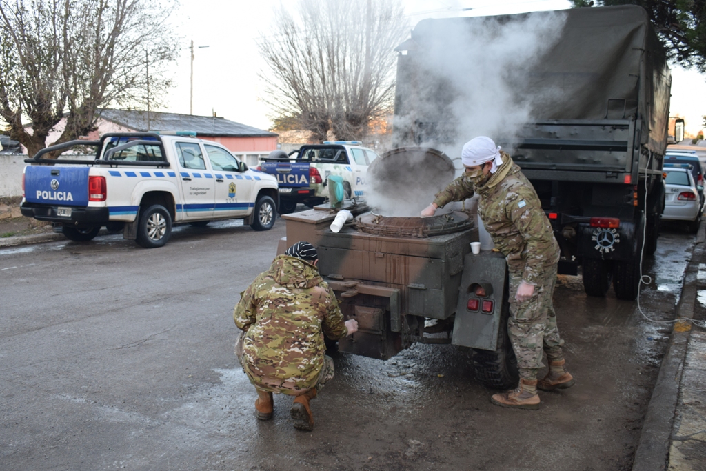 Comenzó el programa “Cuidar a los que nos cuidan” para el personal de la Policía Comenzó el programa “Cuidar a los que nos cuidan” para el personal de la Policía