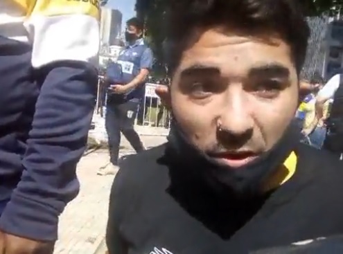 Video. De la 9 de Julio a la Rosada, de rodillas para despedir a Diego Maradona