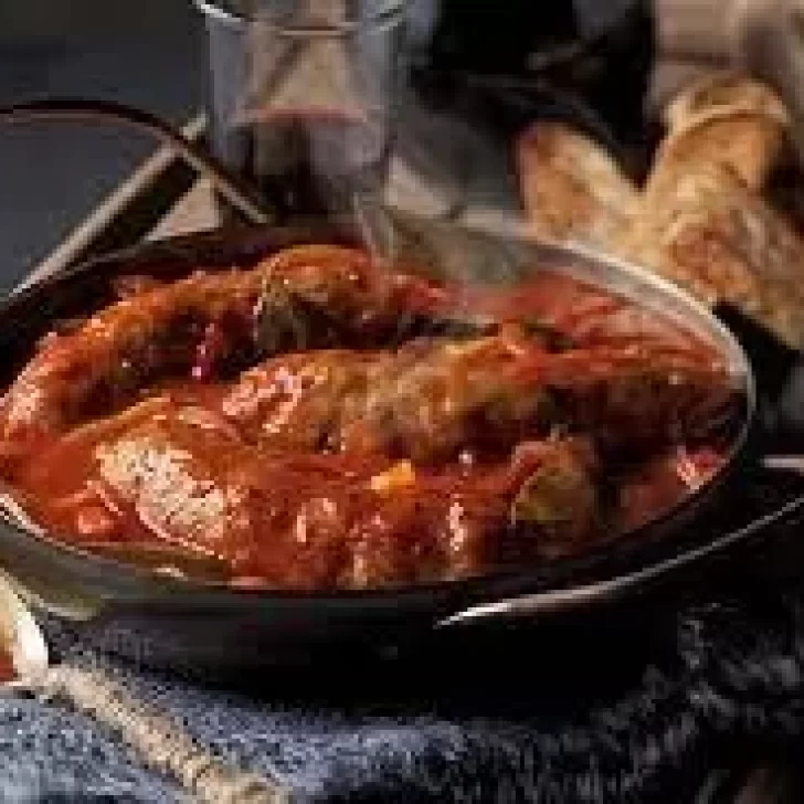 La receta de los chorizos a la pomarola en dos simples pasos