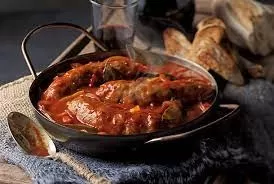 La receta de los chorizos a la pomarola en dos simples pasos