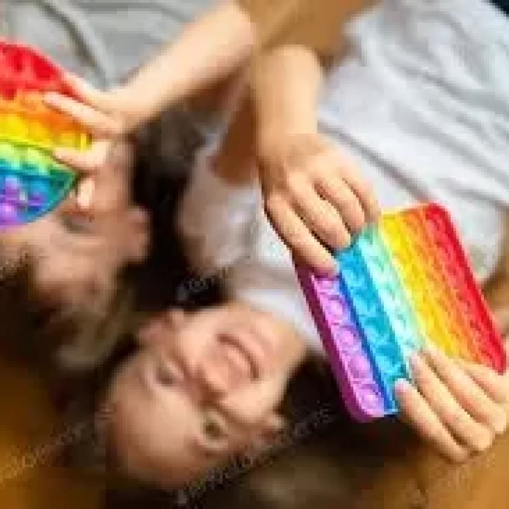 Formas de jugar con el Pop It, el juguete preferido de los niños Formas de jugar con el Pop It, el juguete preferido de los niños