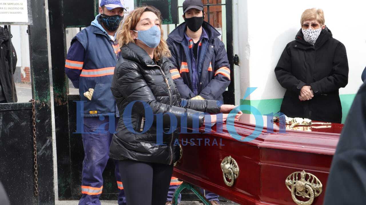 Así fue el último adiós a Adrián Riestra Así fue el último adiós a Adrián Riestra