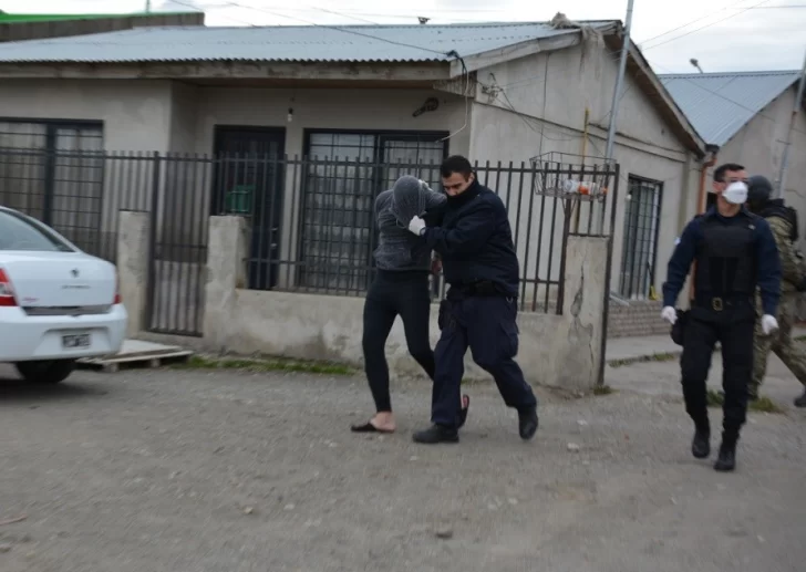 Atraparon a “Tarzán”: se fugó de penitenciaría de Río Gallegos y se ocultó entre árboles