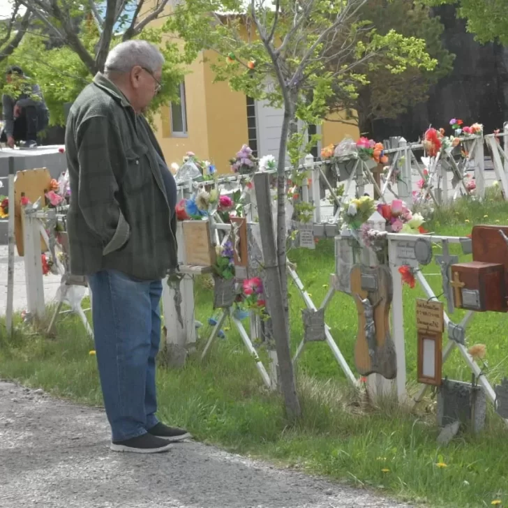 Día de los Muertos: cronograma de misas y horarios para visitar el cementerio de Río Gallegos Día de los Muertos: cronograma de misas y horarios para visitar el cementerio de Río Gallegos