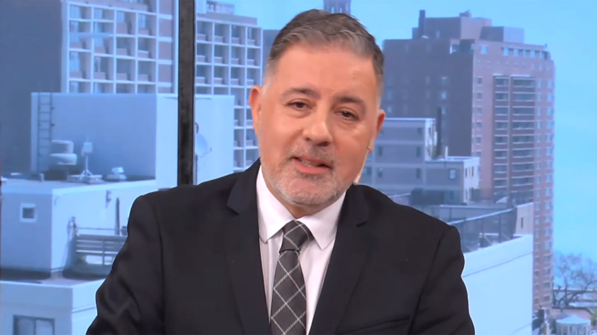 Fabián Doman y el particular disfraz que utilizó para contestarle irónicamente a Alberto Fernández