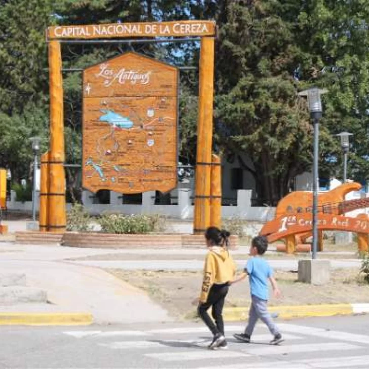 Servicios, lugares para visitar y  dónde quedarse en Los Antiguos