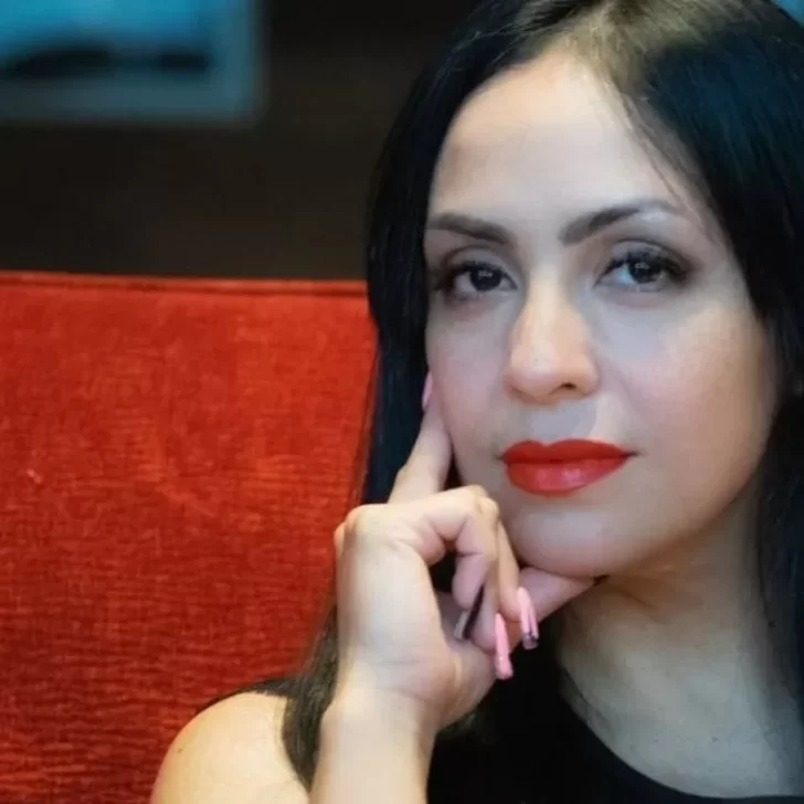 Dr. Jekyl, la santacruceña que la rompe hablando de sexo Dr. Jekyl, la santacruceña que la rompe hablando de sexo